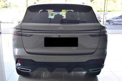 MG HS Exclusive 1.5 AT