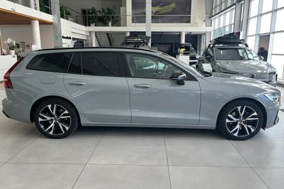 Volvo V60 B4 B Plus Dark aut