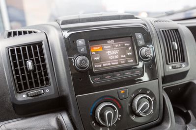 Peugeot Boxer Zabudowa Brygadowa + Skrzynia