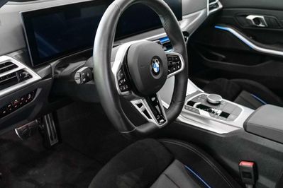 BMW Seria 3 330i xDrive M Sport
