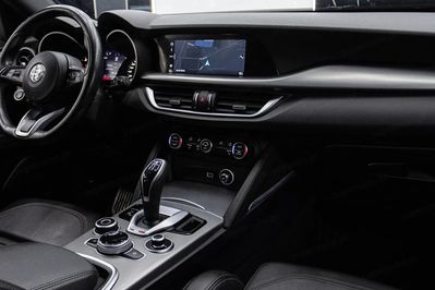 Alfa Romeo Stelvio Turbo Veloce Q4 aut