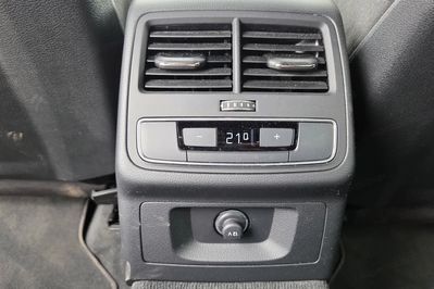 Audi A4 Avant 35 TFSI S Line
