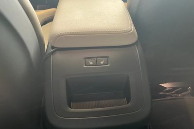 Volvo XC60 B5 B AWD Plus Dark