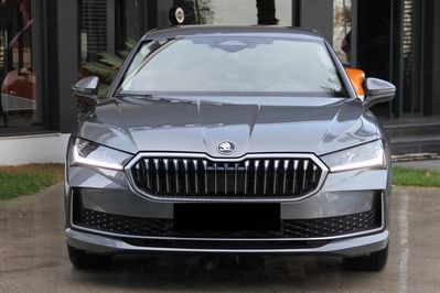 Skoda Superb Drive 2.0 TSI DSG