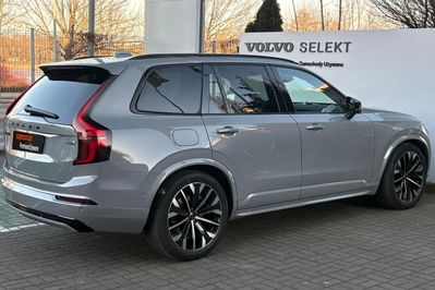 Volvo XC90 T8 AWD Plug-In Hybrid Plus Dark 7os