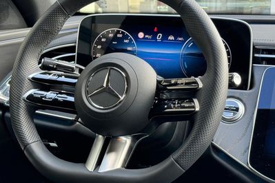 Mercedes Klasa E 300 de 4-Matic AMG