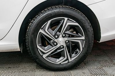 Hyundai i30 1.5 T-GDI Smart DCT