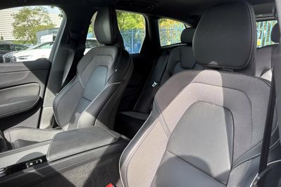 Volvo XC60 B4 B R-Design