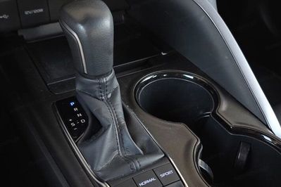 Toyota Camry 2.5 Hybrid Comfort Cvt