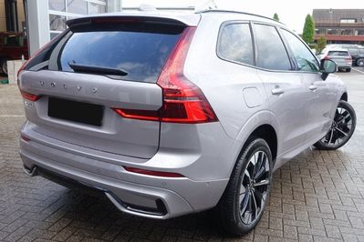 Volvo XC60 B5 AWD Ultra Dark