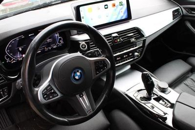 BMW Seria 5 Touring 530e xDrive
