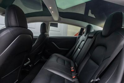 Tesla Model 3 3 Long Range AWD