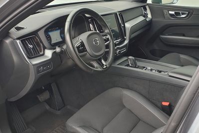 Volvo XC60 T8 AWD Plug-In Hybrid Momentum Pro aut