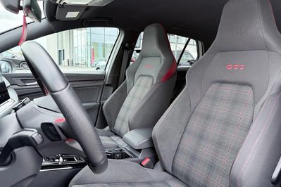 Volkswagen Golf Tsi Opf Dsg Gti