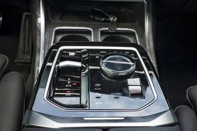 BMW Seria 7 740d xDrive M Sport