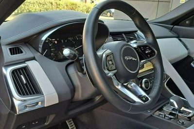 Jaguar E-Pace P200 AWD R-Dynamic S