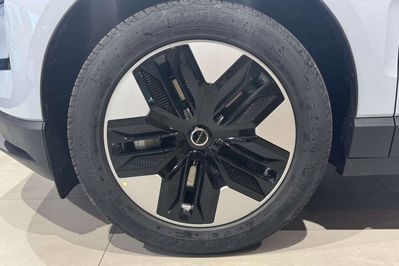 Volvo EX30 Single Motor Plus