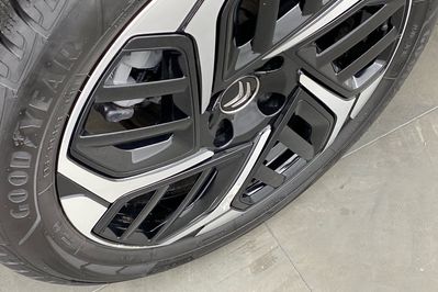 Citroen C4 Shine 1.5 BlueHDI EAT8