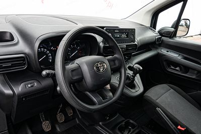 Toyota Proace City L2H1 Zabudowa Brygadowa