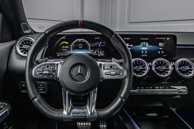 Mercedes GLB 35 AMG 4MATIC
