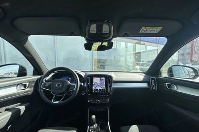 Volvo XC40 B3 Plus Dark aut