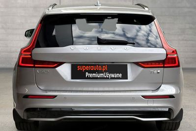 Volvo V60 T6 AWD Plug-In Hybrid Plus Dark