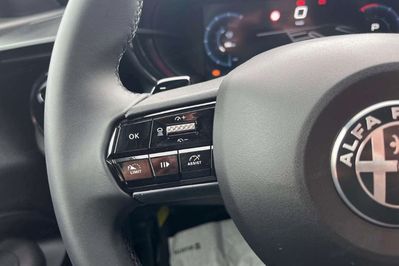 Alfa Romeo Junior 1.2 Ibrida Ti