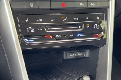 Volkswagen T-Roc 1.5 TSI Life DSG