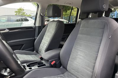 Volkswagen Touran Highline 1.5 TSI DSG