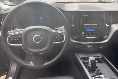 Volvo XC60 B5 B AWD Plus Dark