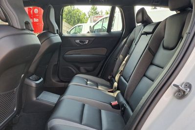 Volvo V60 T6 AWD Plug-In Plus Dark