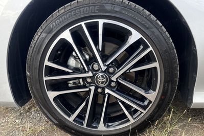 Toyota Camry 2.5 Hybrid Dynamic Force Prestige e-CVT