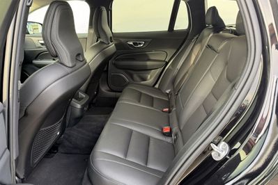 Volvo V60 B4 B Plus Dark