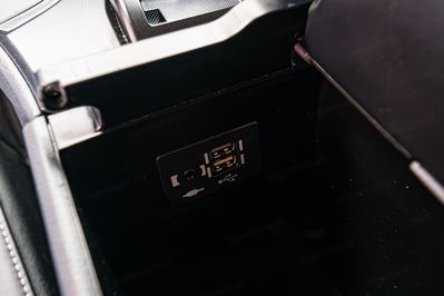 Lexus UX 250h F Impression