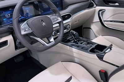 Bestune T77 1.5T Business DCT