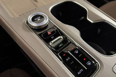 Chery TIGGO 8 1.5 T-GDI Super Hybrid DCT