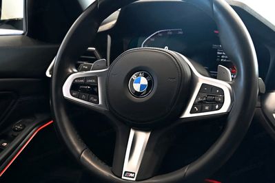 BMW Seria 3 320i M Sport sport-aut