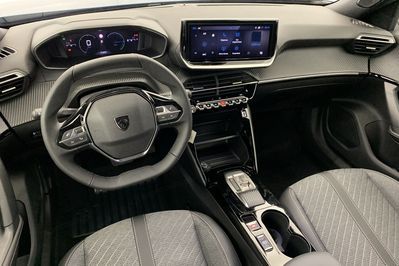 Peugeot 2008 ALLURE 1.2 mHEV e-DCS6
