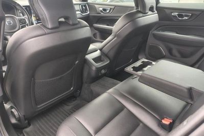 Volvo V60 B4 D Momentum Pro