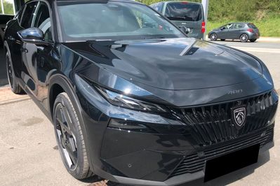 Peugeot 408 GT Exclusive S&S e-DCS6 1.2 PureTech mHEV