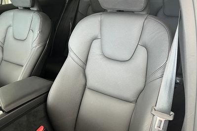 Volvo V60 B4 B Plus Dark aut