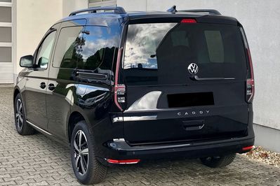Volkswagen Caddy osobowy TDI Life DSG L1