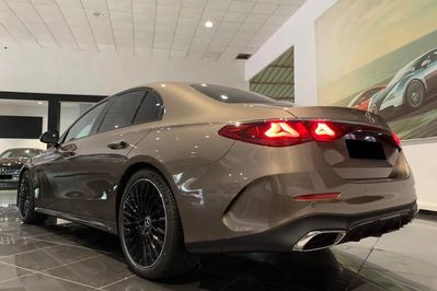 Mercedes Klasa E 220 d 4-Matic AMG