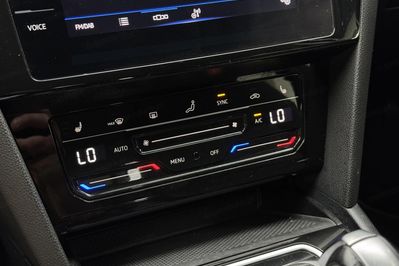 Volkswagen Passat 1.5 TSI Business DSG