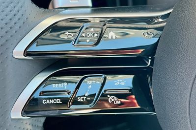 Mercedes Klasa A 250 e AMG Line