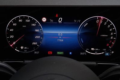 Mercedes B Klasa 250 e PHEV AMG Line 8G-DCT