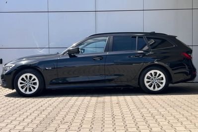BMW Seria 3 Touring 320e xDrive Advantage