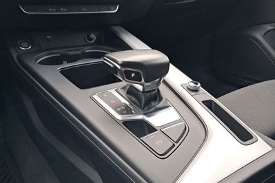Audi A4 35 TFSI mHEV S tronic