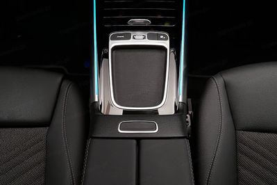 Mercedes EQA 300 66.5kWh 4-Matic Progressive