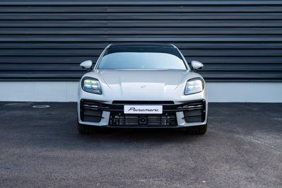 Porsche Panamera 4 E-Hybrid